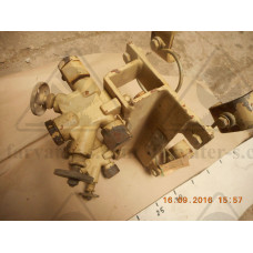 Кронштейн с клапанами манометра Ду-6 Ру-100	 521-02.013