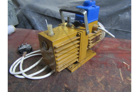 Насос вакуумный 3НВР-1Д (НВР-1,25Д)