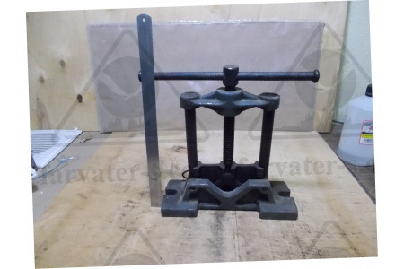 Трубо-прижим